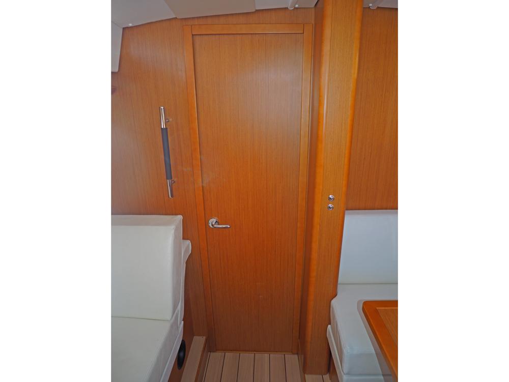Fore ship, Accommodation